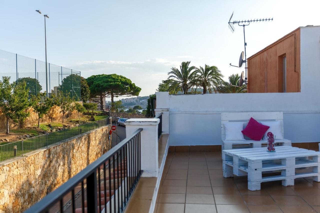 Apartamentos Costa Brava Las Vistas 桑特费柳德吉克索尔斯 外观 照片