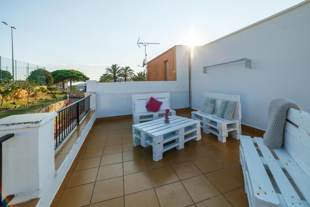Apartamentos Costa Brava Las Vistas 桑特费柳德吉克索尔斯 外观 照片