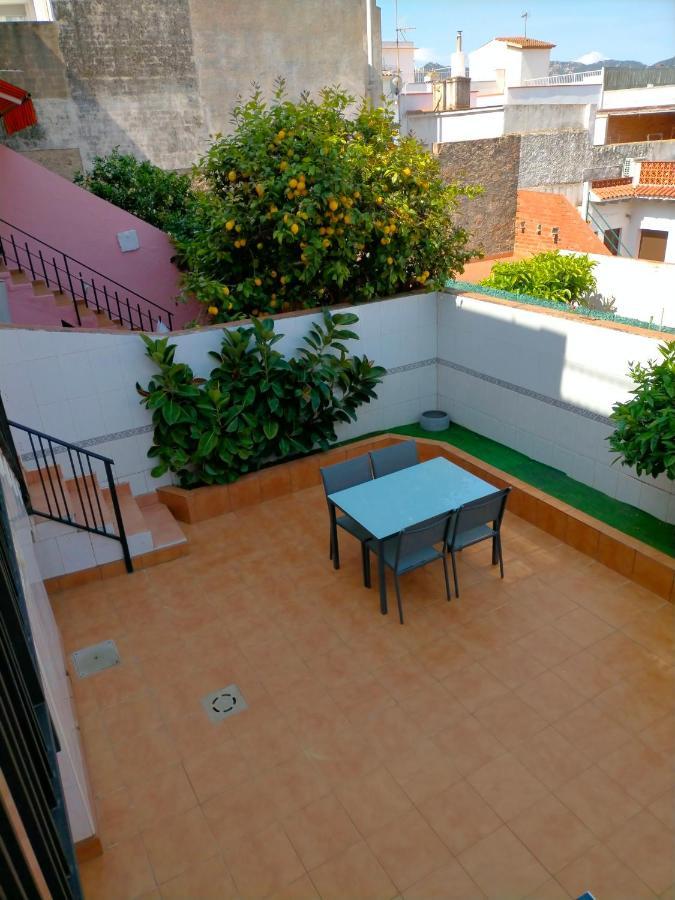 Apartamentos Costa Brava Las Vistas 桑特费柳德吉克索尔斯 外观 照片