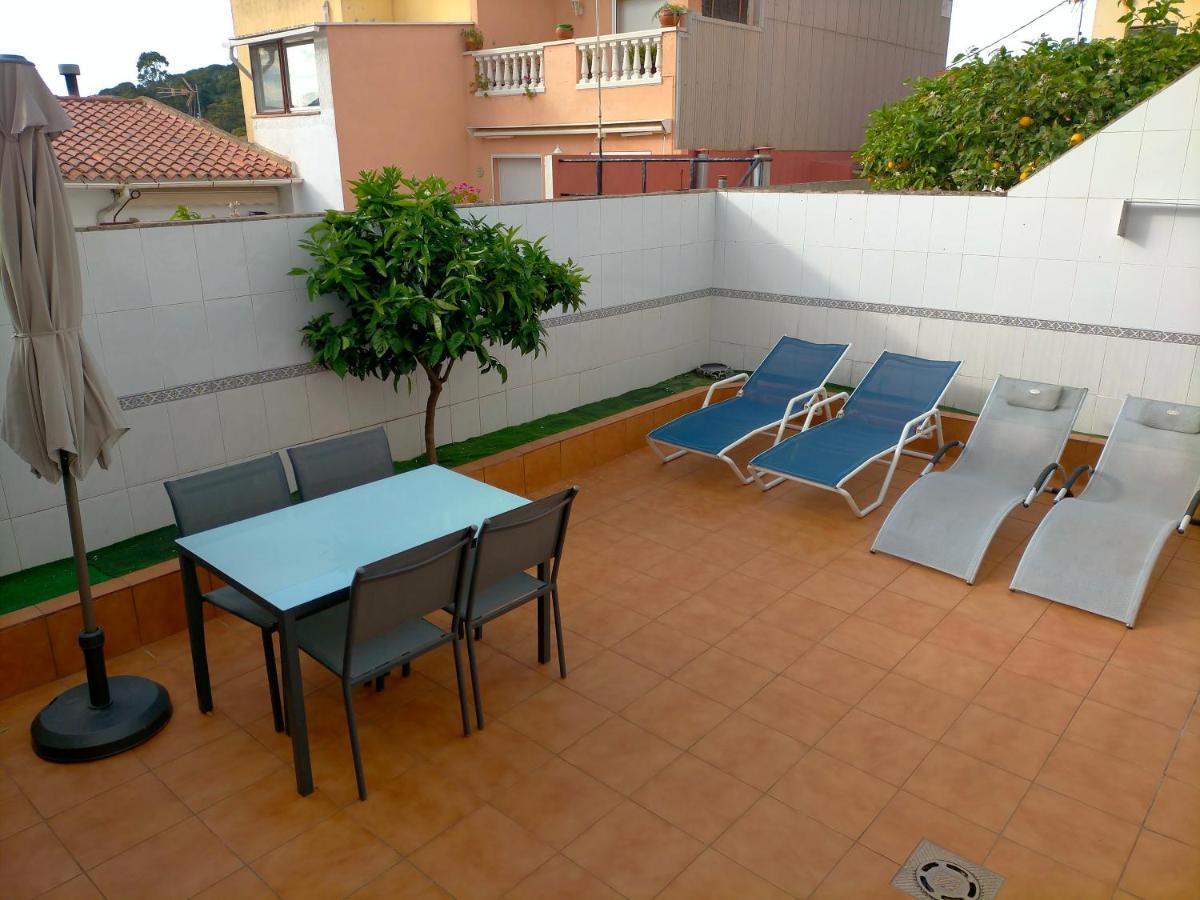 Apartamentos Costa Brava Las Vistas 桑特费柳德吉克索尔斯 外观 照片