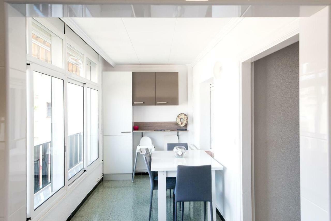 Apartamentos Costa Brava Las Vistas 桑特费柳德吉克索尔斯 外观 照片