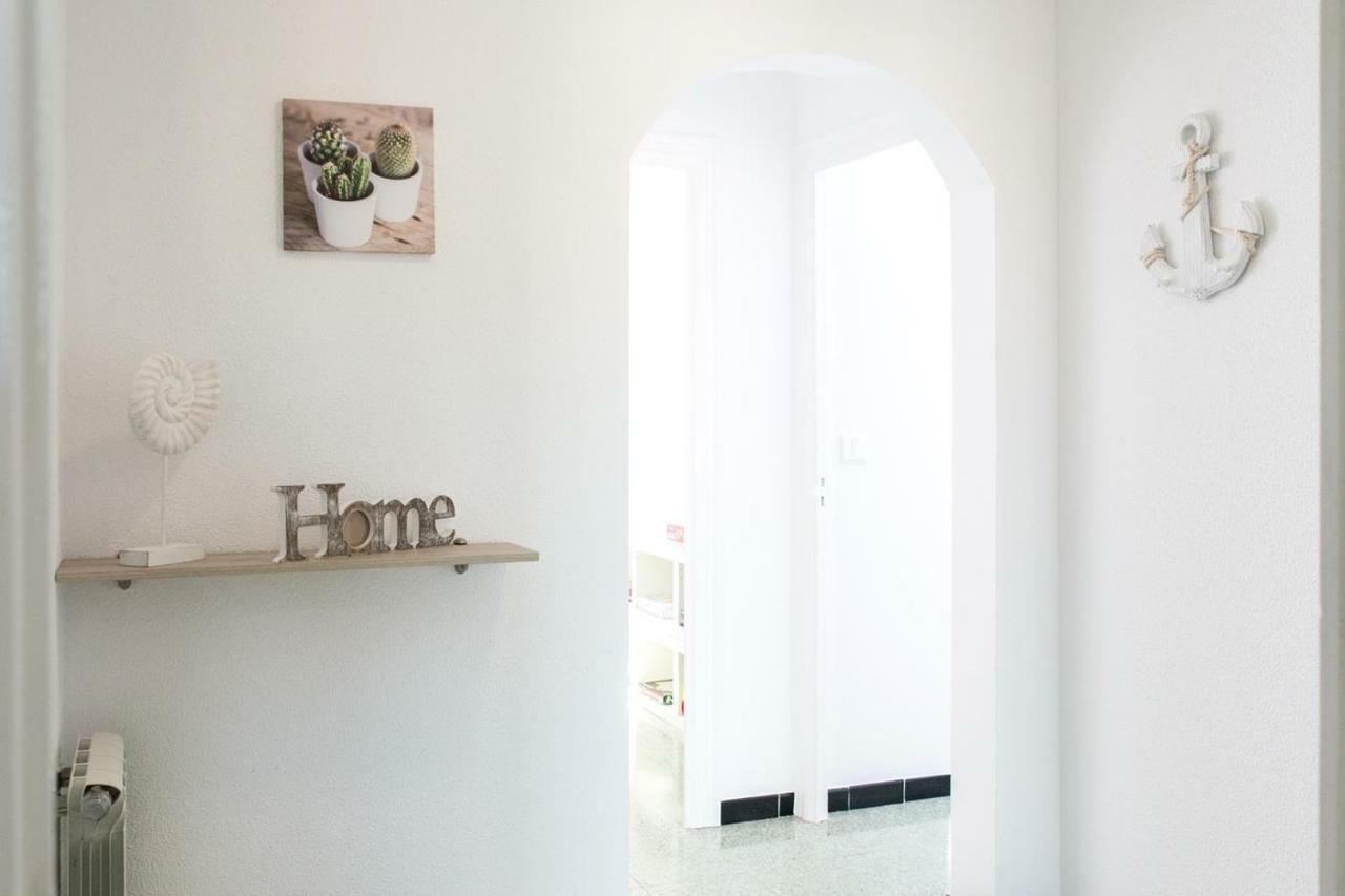Apartamentos Costa Brava Las Vistas 桑特费柳德吉克索尔斯 外观 照片