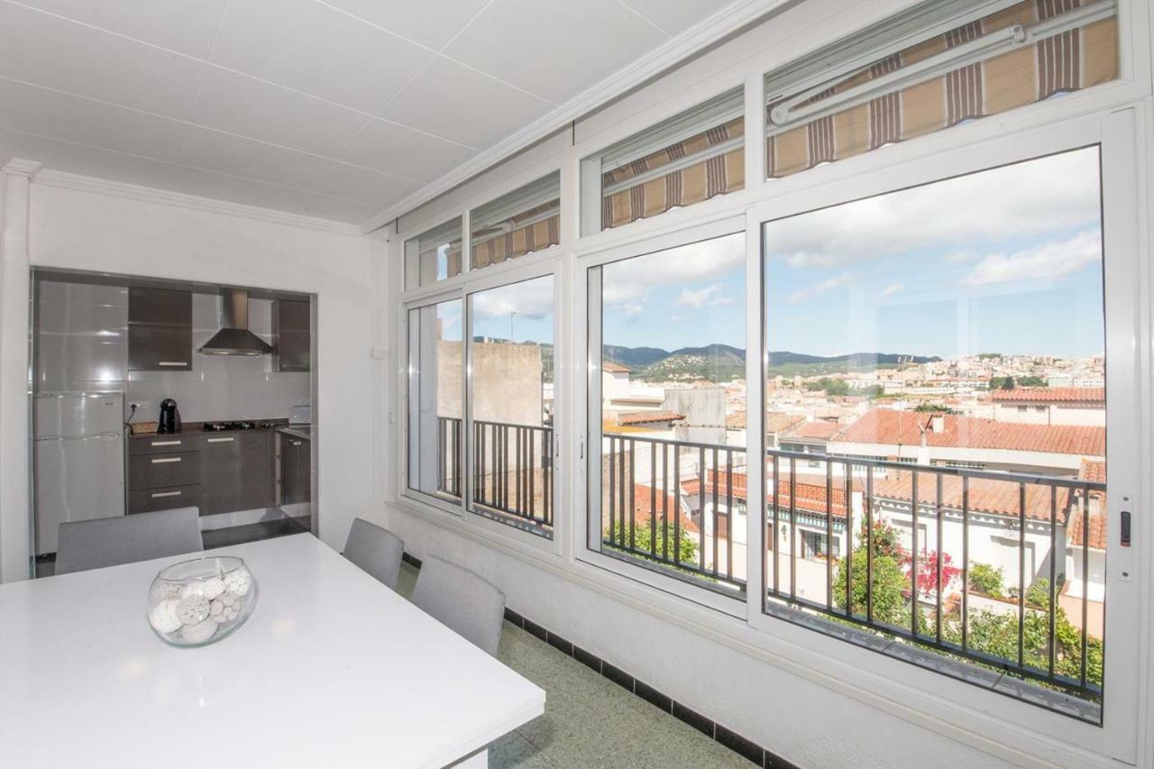 Apartamentos Costa Brava Las Vistas 桑特费柳德吉克索尔斯 外观 照片