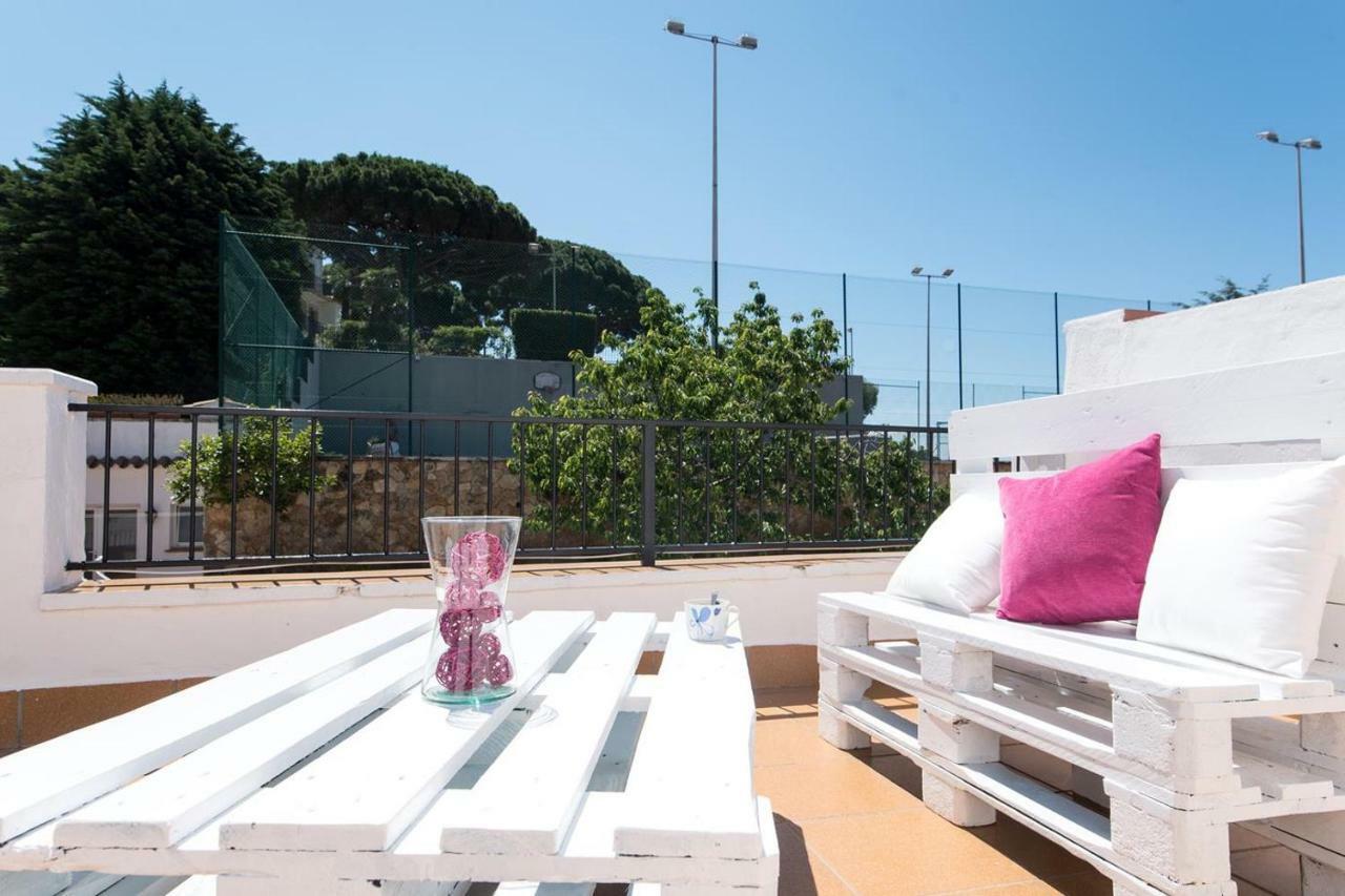 Apartamentos Costa Brava Las Vistas 桑特费柳德吉克索尔斯 外观 照片